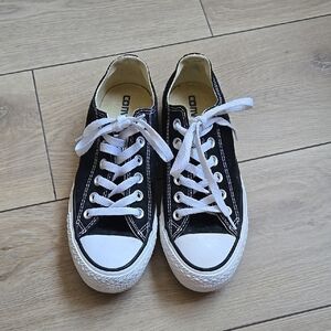 Converse CTAS Low Top Unisex  Sneakers Size Womens 6.5 Mens 4.5